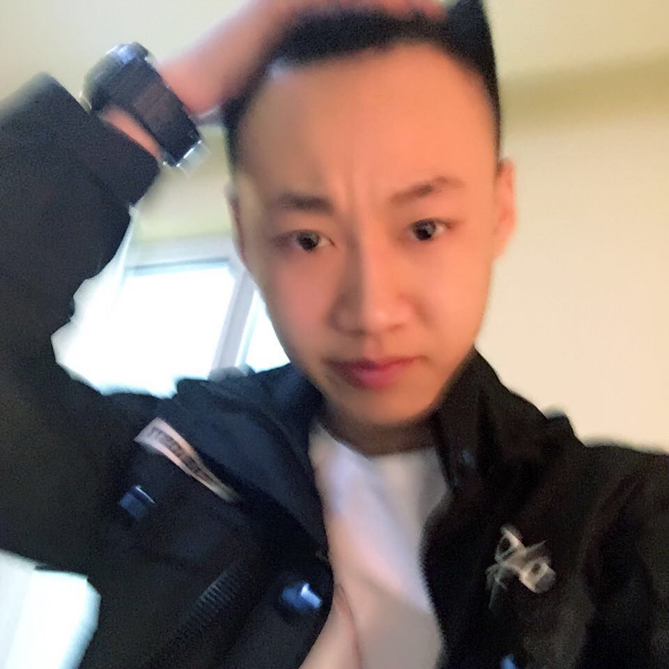 石宇轩!